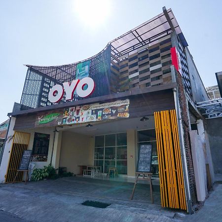 Hotel O Surabaya Near Surabaya Town Square Formerly Kupang Gunung Residence Exteriér fotografie